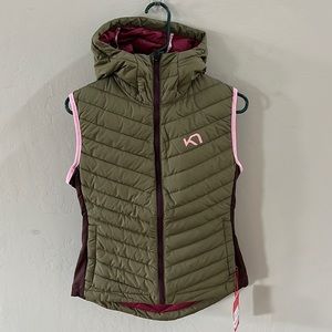 Kari Traa vest - brand new, never worn - tags still on, size Small